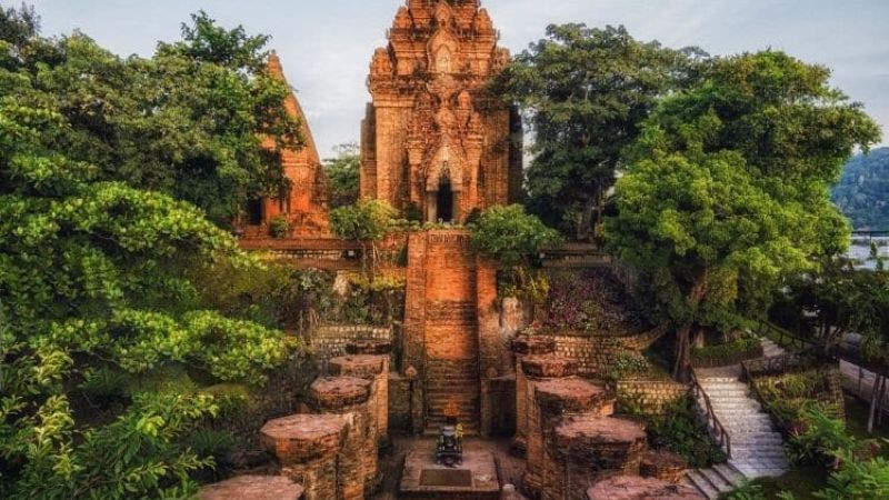 Tháp Bà Ponagar Nha Trang